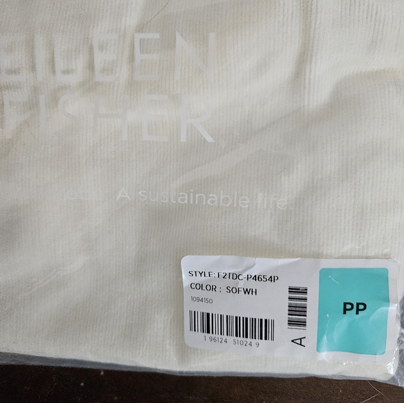 Eileen Fisher Soft White Wide Ankle Pants Size  PP - Picture 4 of 5